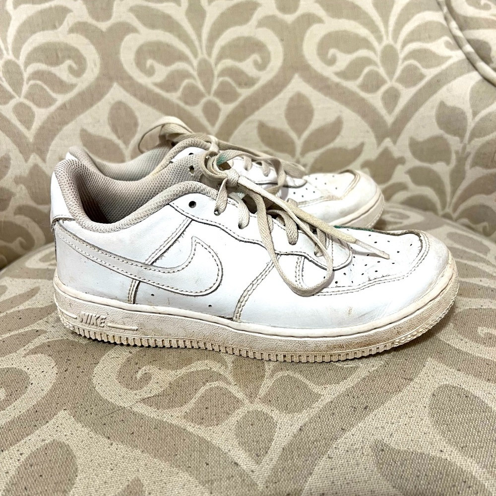 Boys White Nike Air Force 1